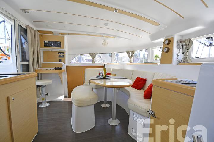 Bateau pour 8 personnes, avec Jacuzzi dans Cos Ville - 4