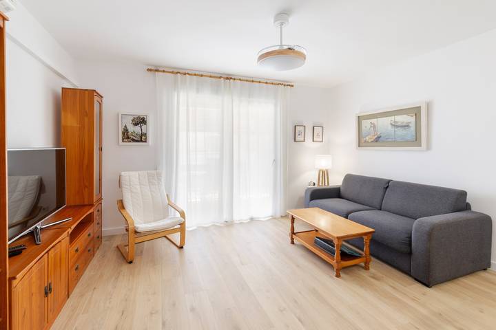 Apartamento entero, Apartamento 'Cozy Sea View Flat' con vistas al mar, Wi-Fi y aire acondicionado in La Manga del Mar Menor, Cartagena