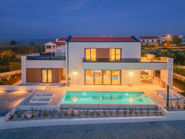 Villa pour 6 personnes, avec jardin et piscine à Selina - 2