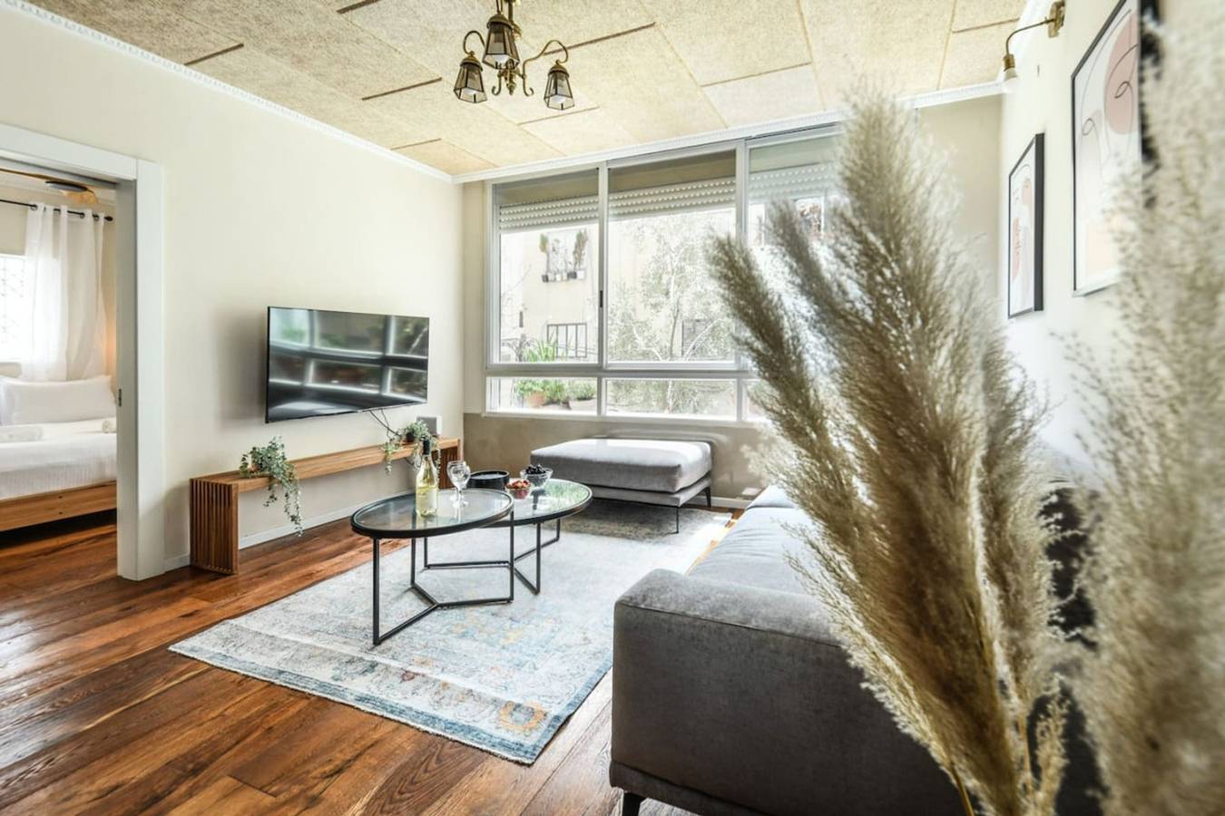 Appartement entier, Country Style Apt 2min from Beach by Sea N Rent in Tel Aviv, District de Tel Aviv