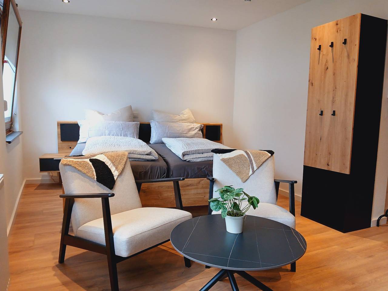 Ganze Ferienwohnung, Appartement Bleidenberg in Alken, Osteifel