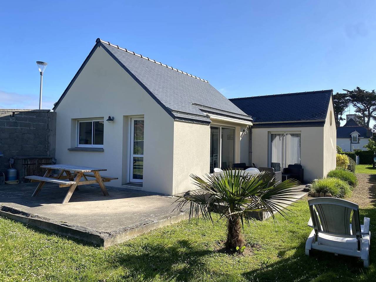 Maison avec Wifi à 100m de la plage du Coz-Pors à Tregastel in Coz-Pors, Trégastel