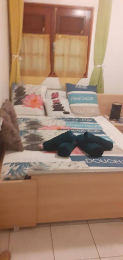 Gîte pour 4 personnes, avec vue et jardin à Baillif - 4