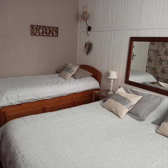 Chambre d’hôte pour 3 personnes, avec jardin ainsi que vue et terrasse dans Neuilly - 2