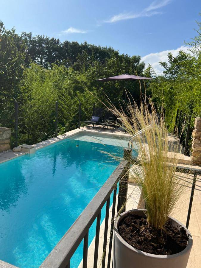 Location de vacances pour 5 personnes, avec jardin ainsi que piscine et vue à Saint-Laurent-de-Carnols - 4