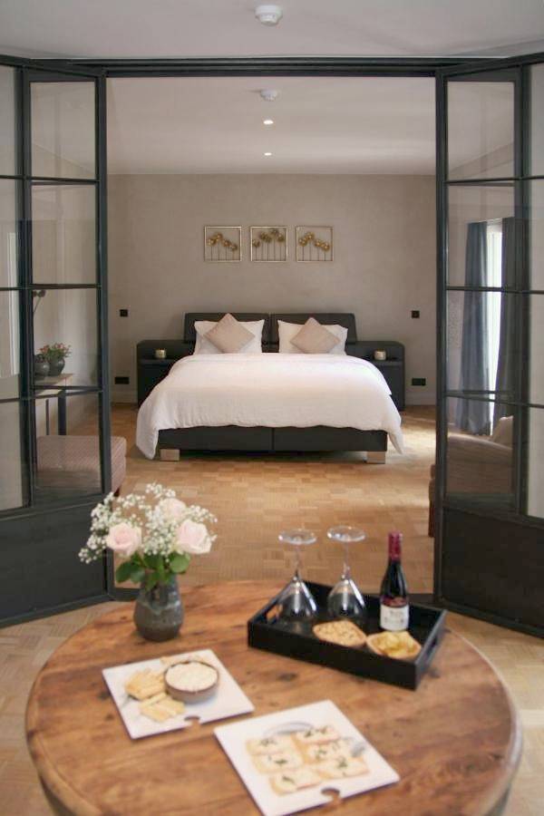 Deluxe King Room in Courtrai, Flandre-Occidentale