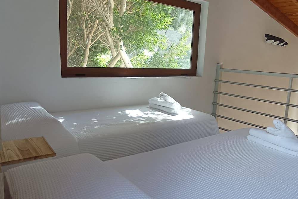 Casa El Arbol De Bibiana 1. Casa Única, Ubicada en Lugar Tranquilo y Céntrico in Las Hoyetas, Hermigua