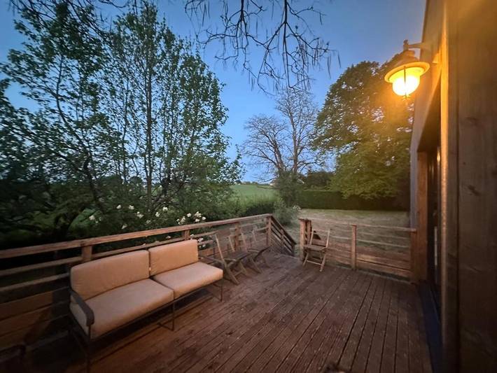 Location de vacances pour 7 personnes, avec Terrasse ainsi que Jacuzzi et Vue à Fours