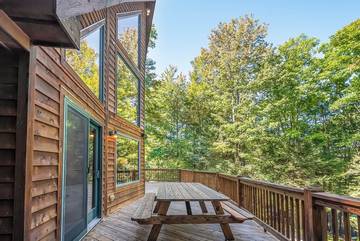 Vacation House for 14 Guests in Deep Creek Lake, Garrett County, Picture 1