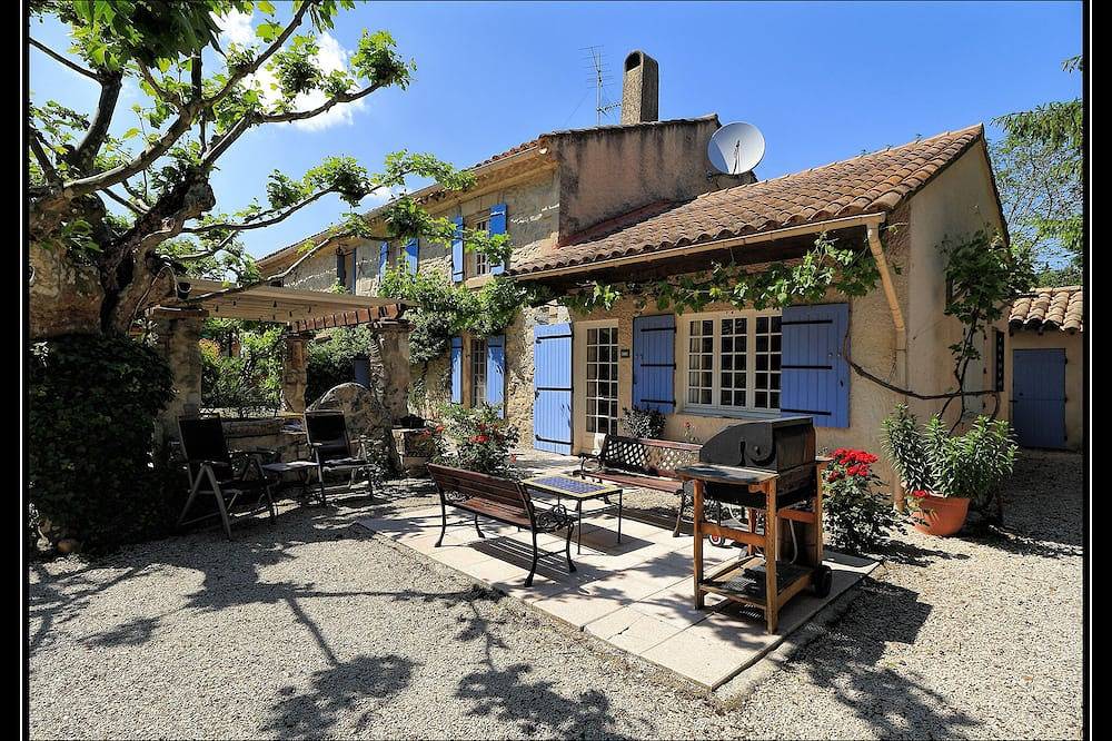 Le Mas-8 plazas, 4bdrm, 4bathrm Self-Catering granja en el corazón de la Provenza in Rognonas, Region de Arles