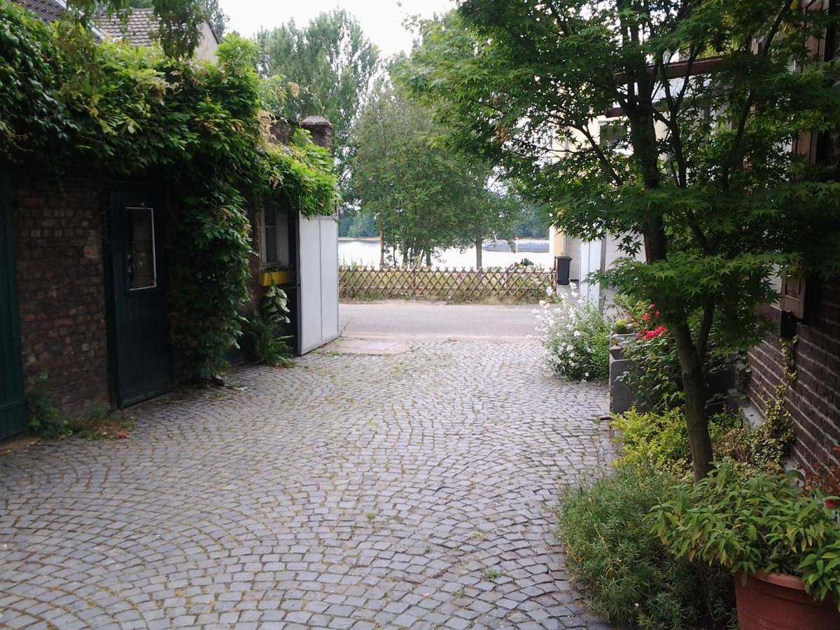 Hof am Rhein in Porz (Köln), Colonia