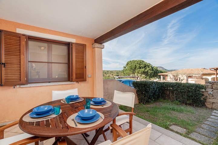 Appartamento per 4 persone, con Terrazza e Giardino a Porto San Paolo