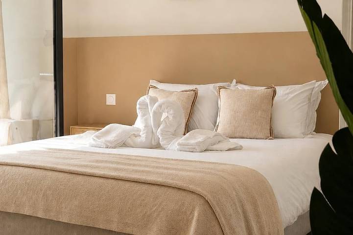 WesVillas No. 2 • Private Jacuzzi • A 7-minute walk from downtown • And 15 minutes from Honfleur in Beuzeville, Bernay region