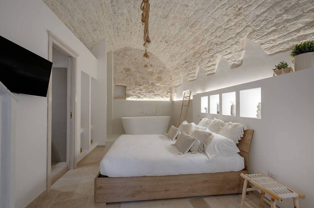 Appartamento intero, Guesthost - La Dimora di Aline - Stanza Iris in Conversano, Provincia di Bari