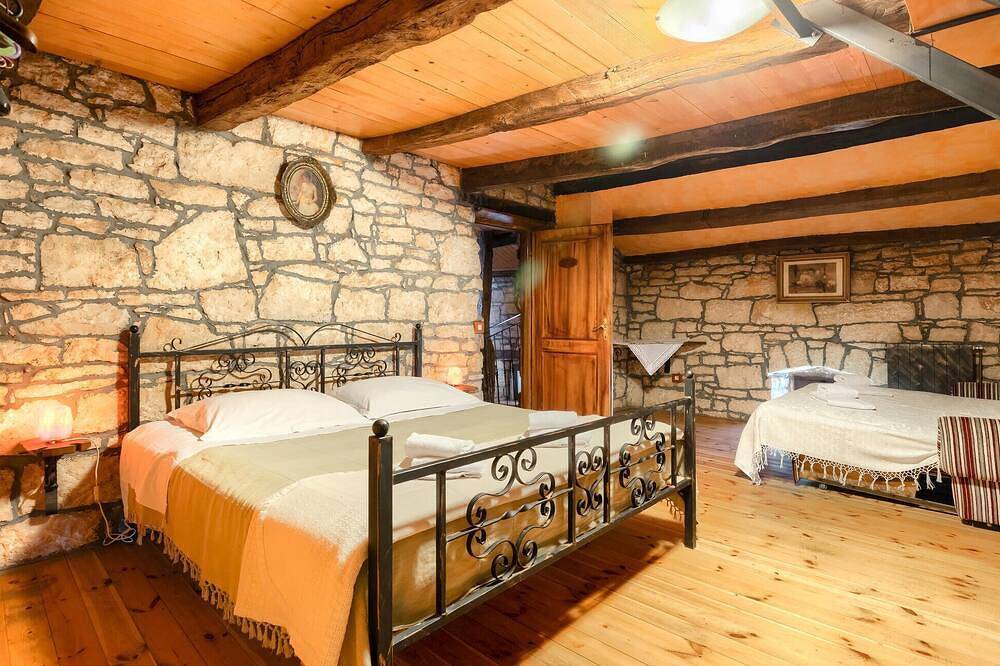 Geweldig huis in Tinjan in Tinjan, Centraal Istrië
