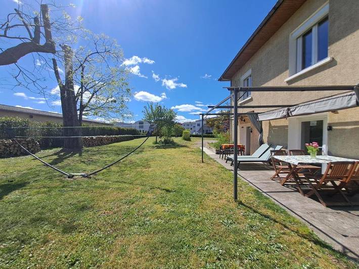 Gîte pour 2 personnes, avec terrasse ainsi que jardin et vue à Buzet-sur-Baïse - 2