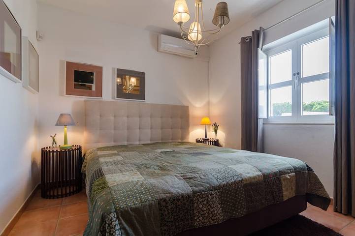 Villa in Vilamoura in Strandnähe in Quarteira, Faro Distrikt