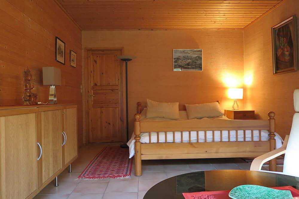 Appartement entier, Two rooms 45m2, cool, calm, close to everything in Marly-le-Roi, Yvelines