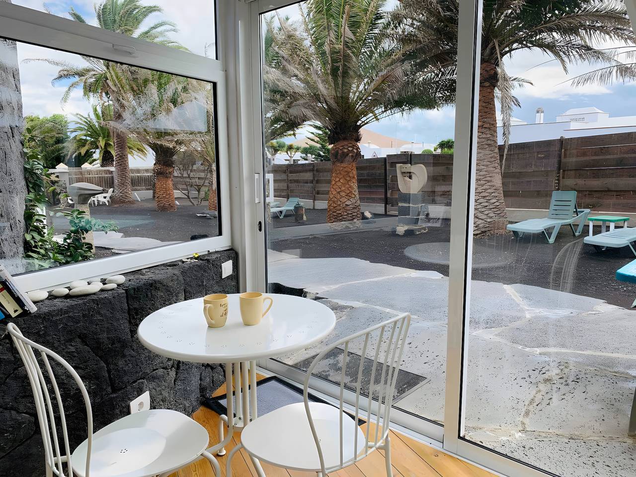 Apartamento entero, Apartamento Vacacional 'Suite Arte Y Palmeras' con Vista a la Montaña, Terraza Compartida y Wi-Fi in San Bartolomé, Lanzarote