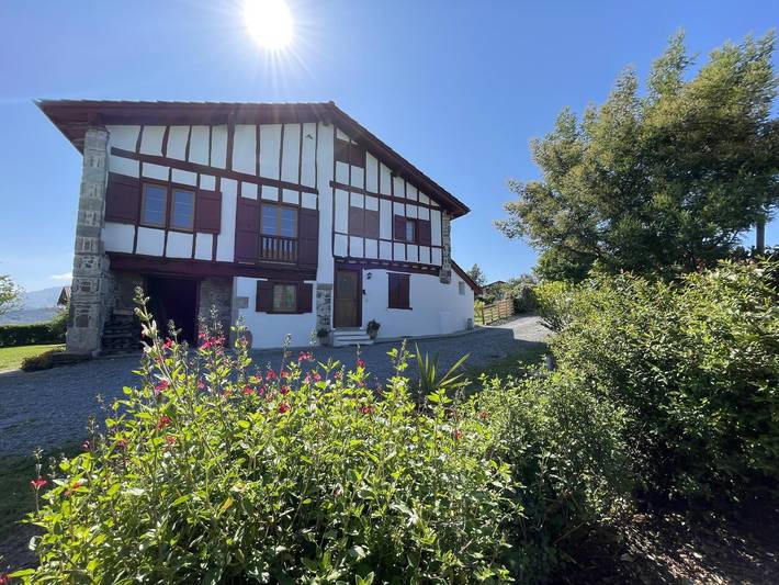 Maison de vacances pour 5 personnes, avec Terrasse et Jardin à Saint-Pée-sur-Nivelle