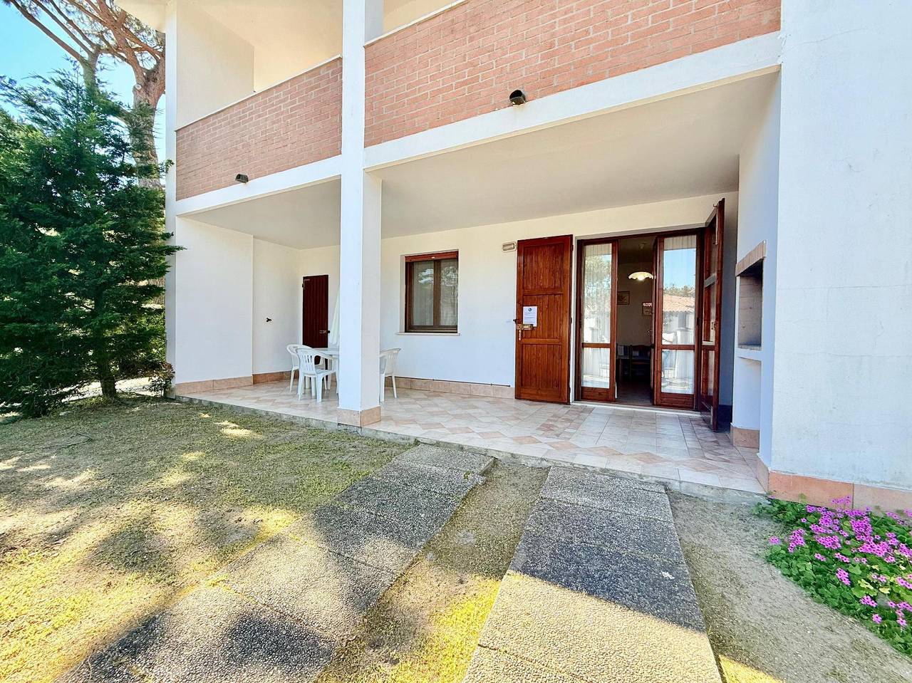 3-room villa, ground floor, 2 gardens, climate in Lido di Volano, Province de Ferrare