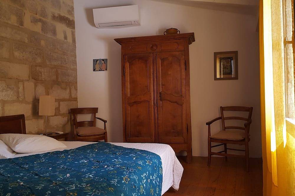 Maison du Sonneur, centre historique d'Uzès. Maison individuelle, cour privative in Uzès, Région de Nîmes