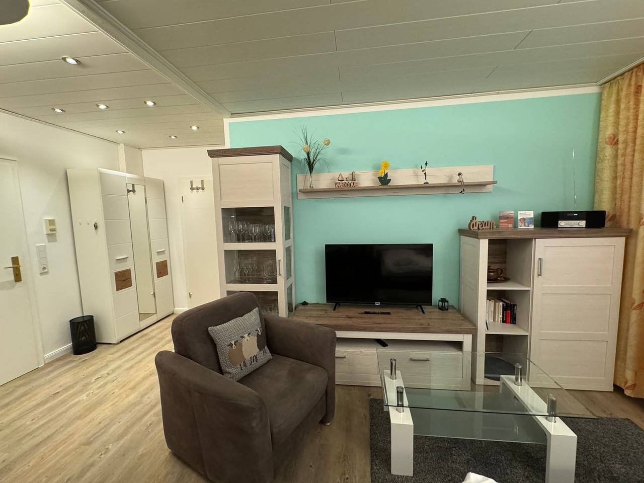 Ganze Wohnung, Strandnah Haus Nordland " App. 76" Entspannung pur, mit beheiztem Pool & Sauna! in Westerland, Sylt (Gemeinde)