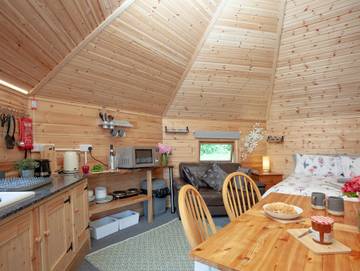 Glamping for 2 People in Cullompton, England, Photo 1