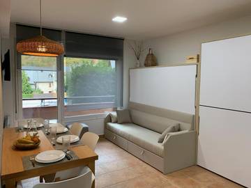 Gîte pour 4 personnes, avec terrasse dans Betren