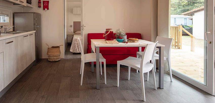Feriendorf Sabbiadoro Mobilehome Sunshine für 6 Personen in Lignano Sabbiadoro, Udine Province