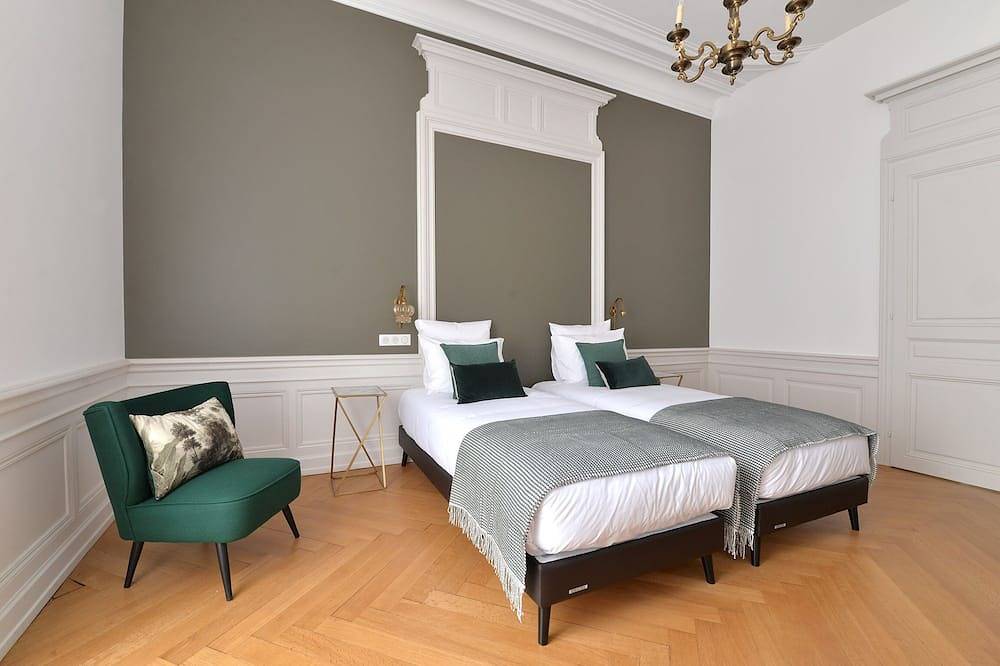 Entire apartment, Cashmere Enjoy a refined apartment in a charming house in Masevaux, Parc naturel régional des Ballons des Vosges