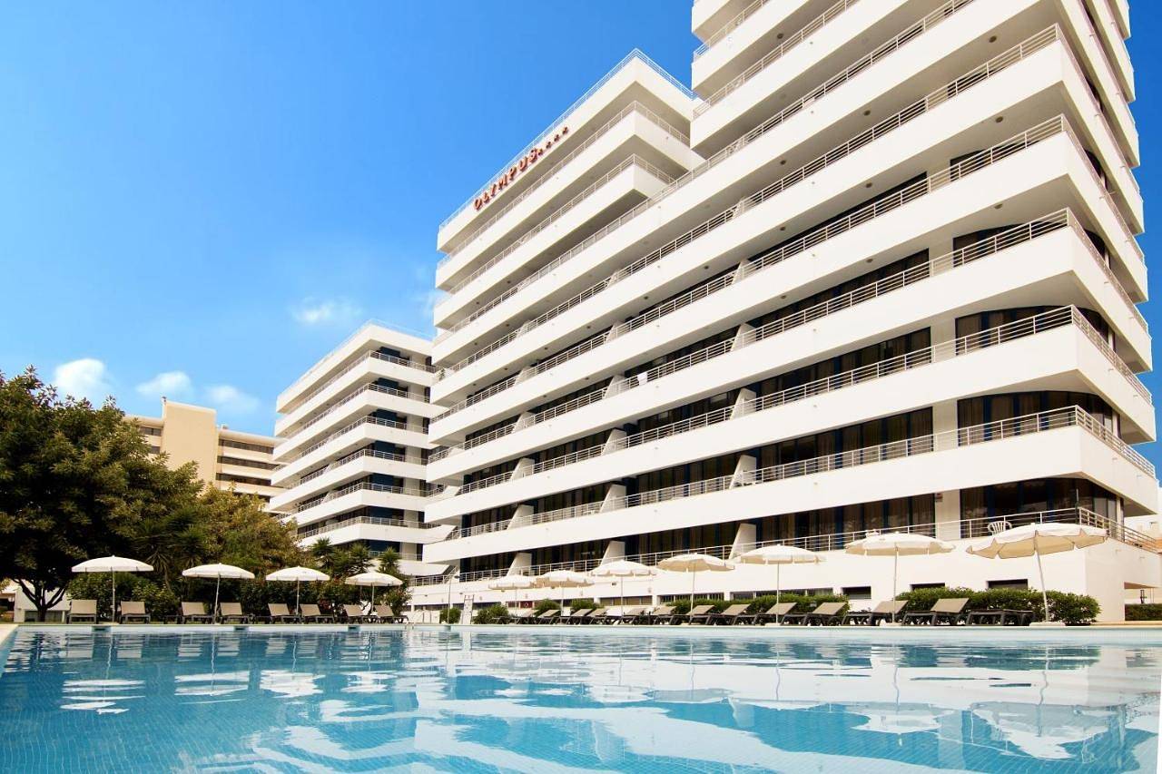 One-Bedroom Apartment with Balcony in Vilamoura, Quarteira