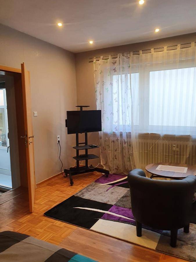 Gîte pour 3 personnes, avec jardin dans Langgons - 4