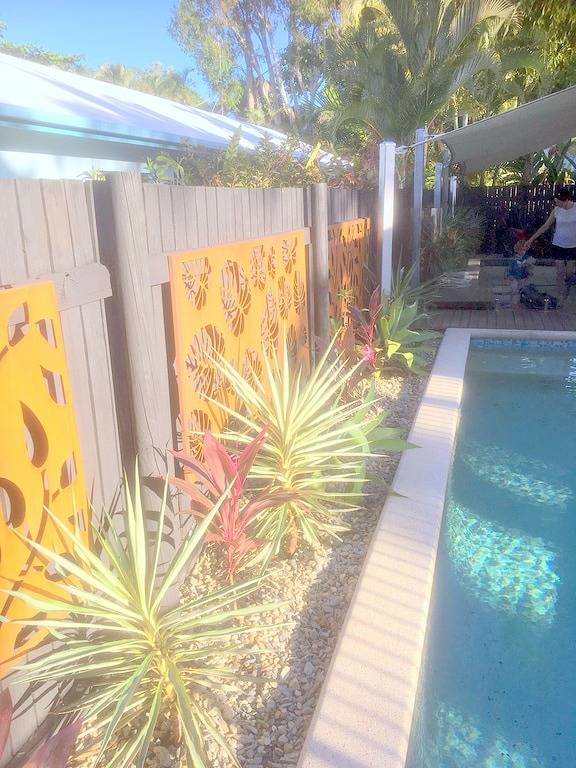 50 m vom berühmten Four Mile Beach in Port Douglas. in Port Douglas, Far North Queensland