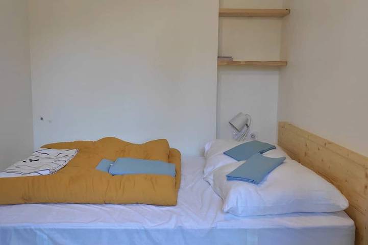 Gîte pour 2 personnes, avec terrasse et jardin à Lagorce - 2