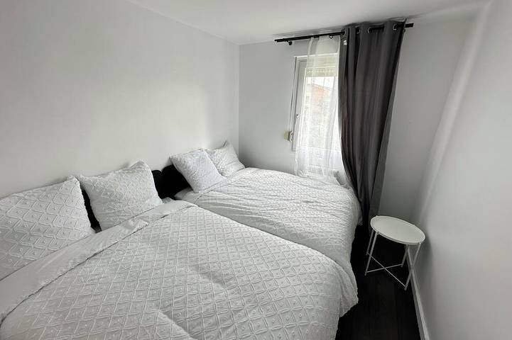 Ganze Wohnung, Elegant 2 Bedroom Apartment with Free Parking Paris St-Denis by Immo Kit Bnb in Saint-Denis, Seine-Saint-Denis