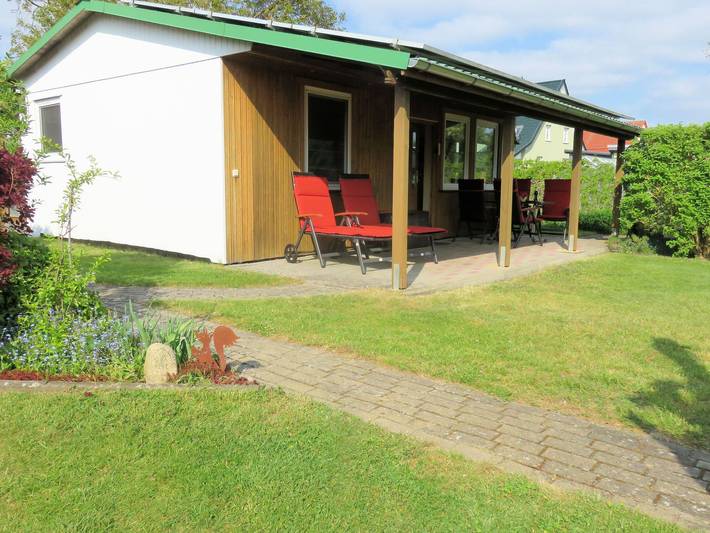 Ferienhaus für 3 Personen, mit Terrasse und Sauna sowie Garten in Mecklenburgische Seenplatte - 2