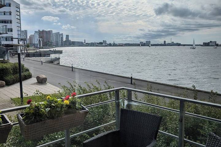 Ferienwohnung für 5 Personen, mit Balkon und Garten in Aalborg