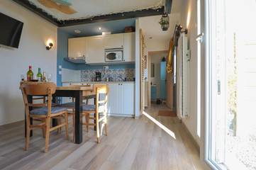 Gîte pour 4 personnes, avec jardin à Verton