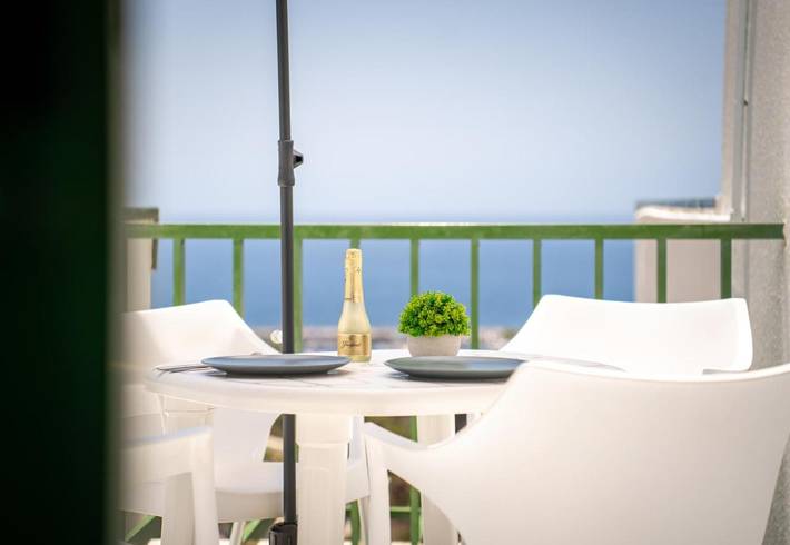 Apartahotel para 3 personas, con vistas además de piscina y balcón en Gran Canaria Sur