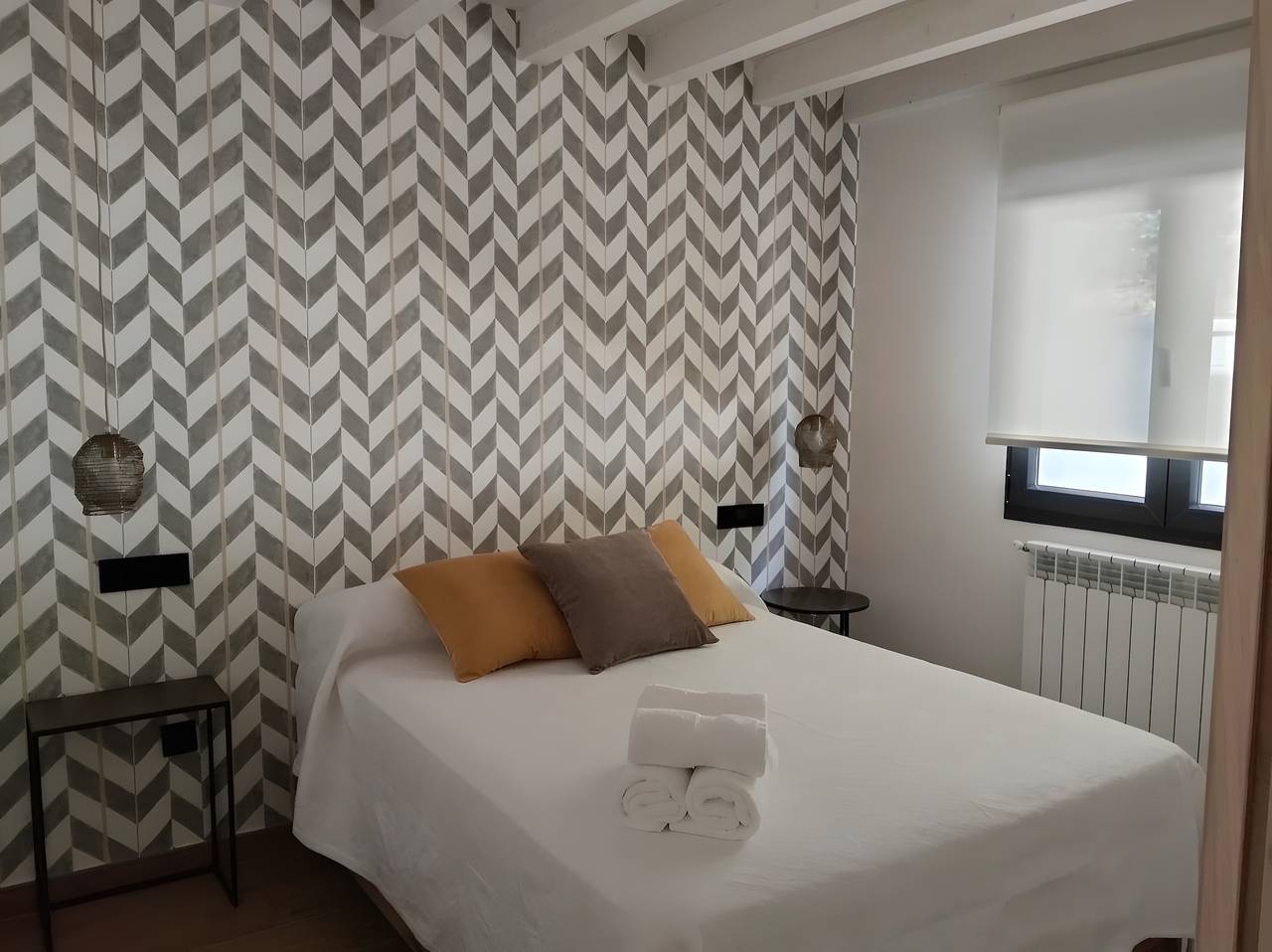 Modernes Apartment mit Bergblick, privater Terrasse und Wlan in Parres, Provincia de Asturias