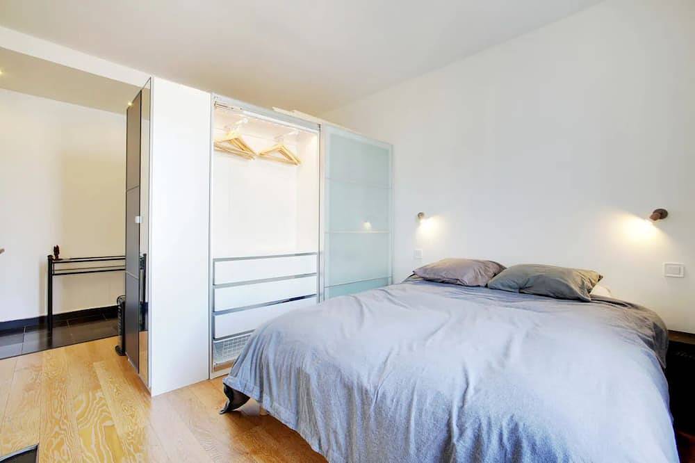 Apartamento entero, La Défense view, Contemporary, all comforts. in Puteaux, Altos del Sena