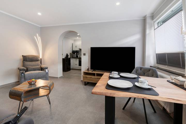 Apartamento entero, Apartamento "Unterkunft Wuppertal" con WiFi in Wuppertal, Condado del Monte