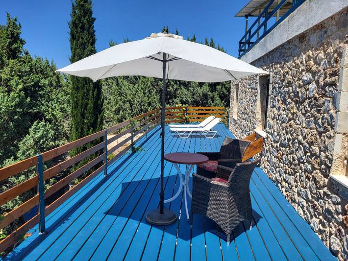Ferienhaus für 6 Personen, mit Whirlpool und Balkon sowie Garten