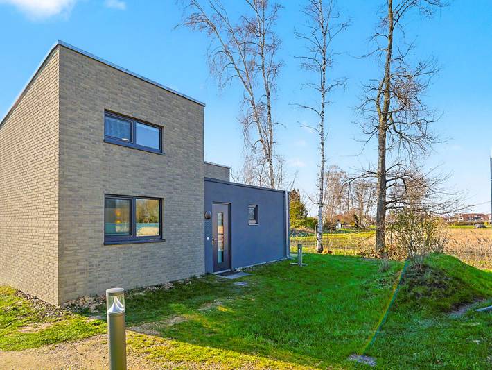 Ferienhaus für 8 Personen, mit Terrasse und Kinderpool sowie Sauna, mit Haustier in Lembruch