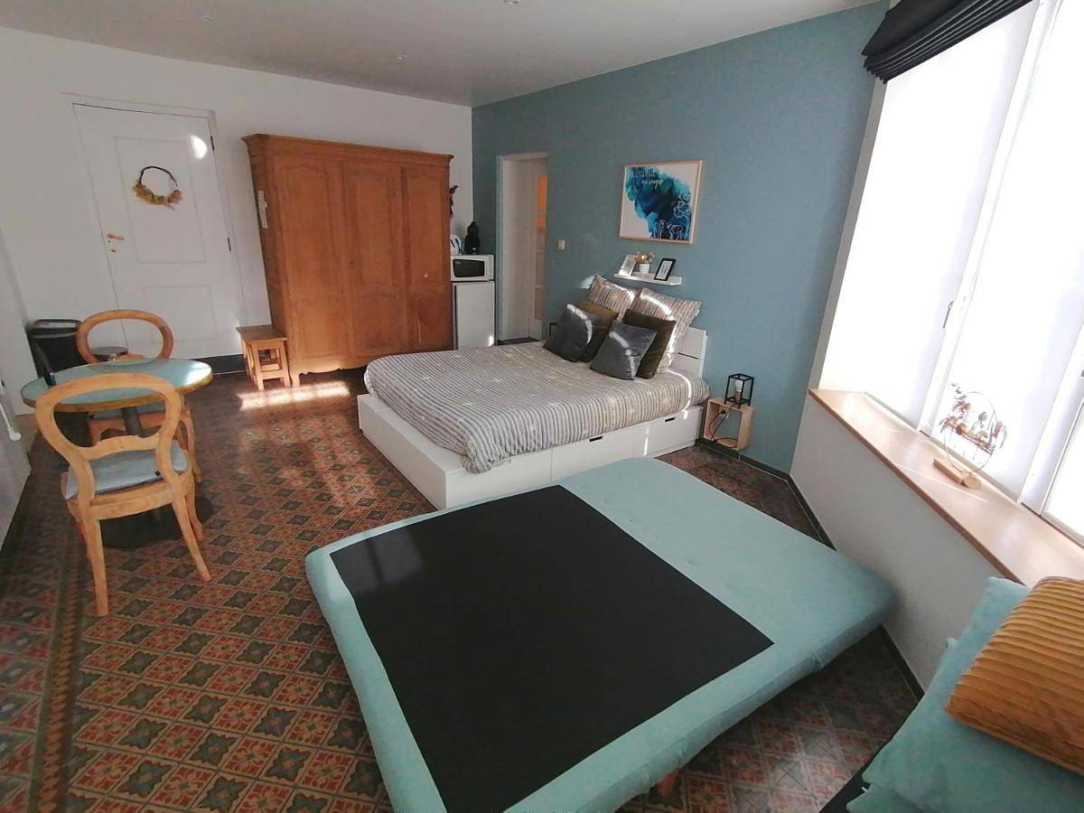 Quadruple Room with Private Bathroom in Anthisnes, Région de Liège