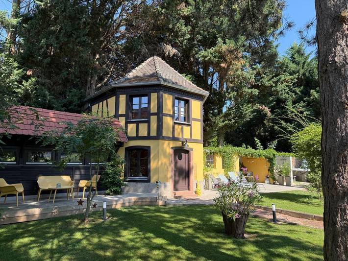 Ferienhaus für 2 Personen, mit Terrasse und Whirlpool sowie Garten und Ausblick
