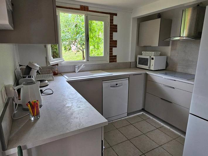 Gîte pour 4 personnes, avec piscine ainsi que vue et jardin dans Bellefontaine (Martinique) - 3