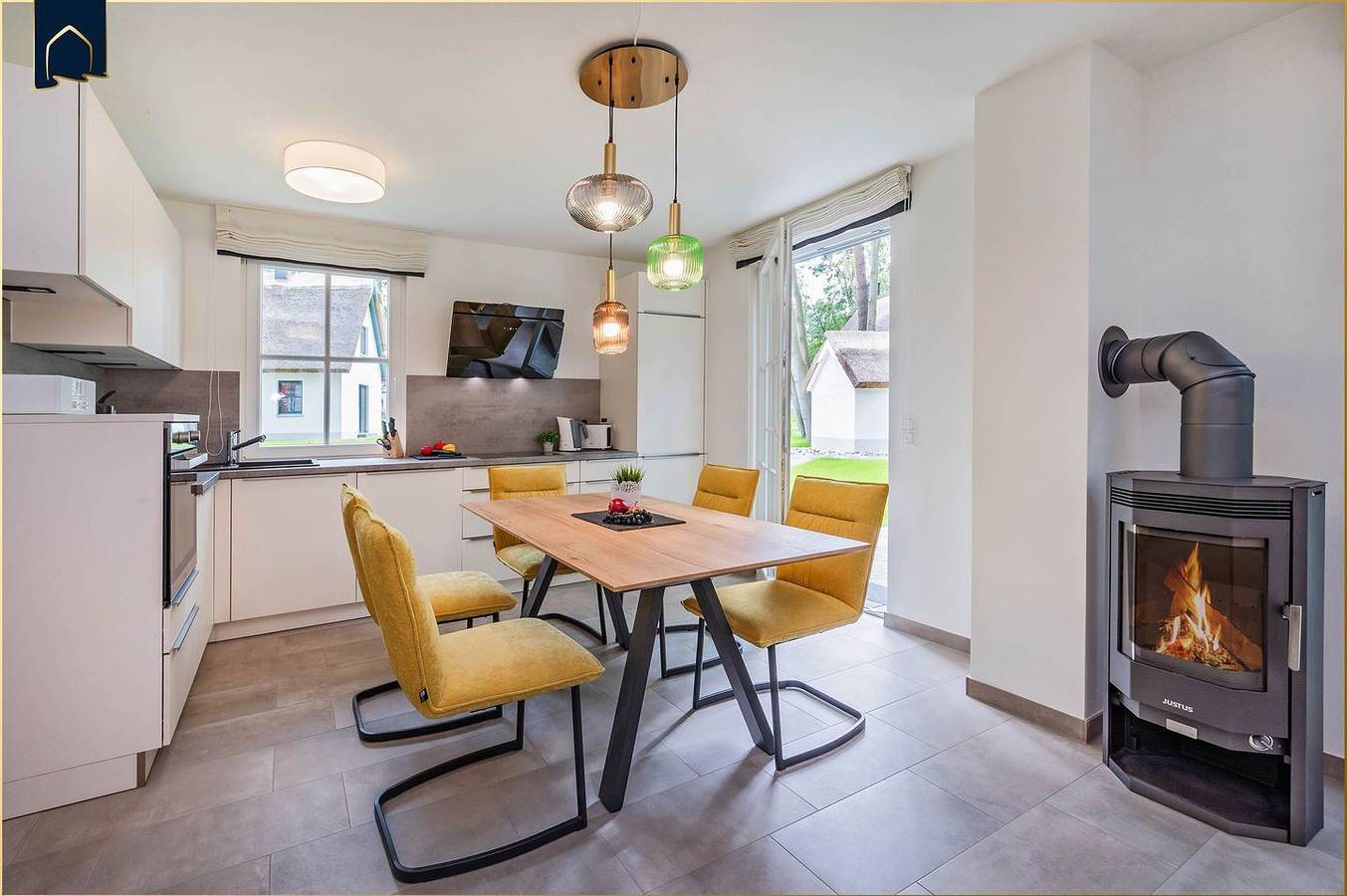 Modernes Ferienhaus im Fischerdorf mit Sauna, Garten & Blick ins Grüne – perfekt zum Abschalten in Zirchow, Usedom