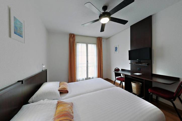 Hotel for 5 personer, med terrasse i Genève